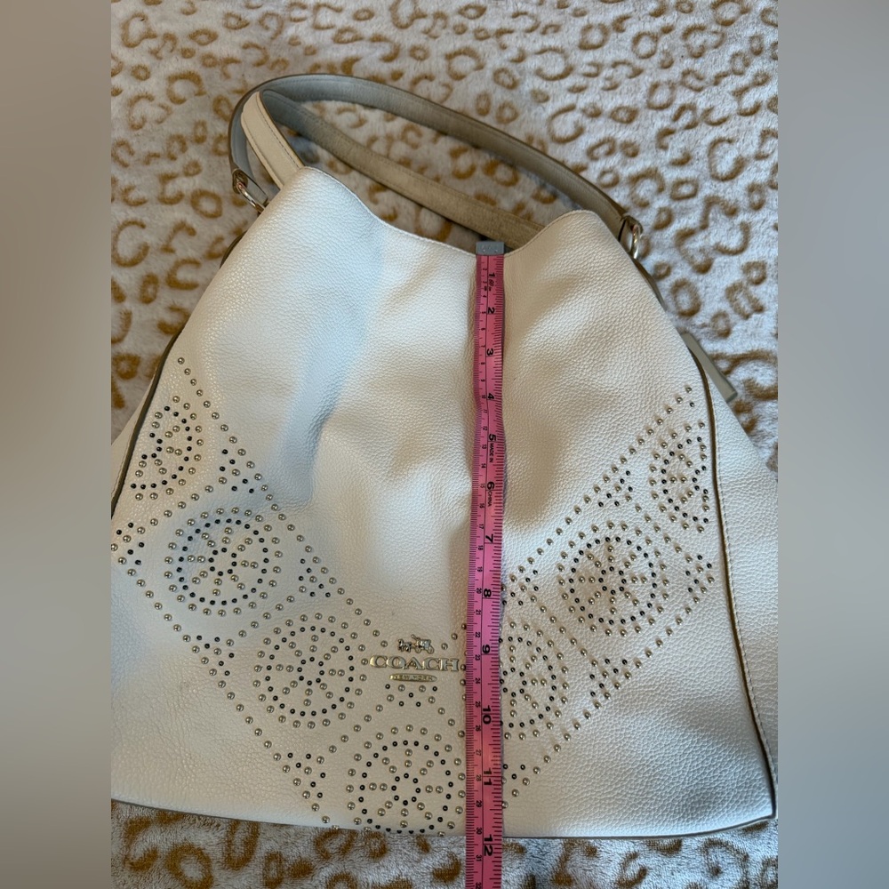 Coach Cream Shoulder Bag Leather 2015 Limited Edition Gold Stud - Picture 5 of 14